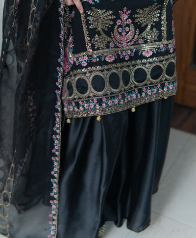 Meer Embroidered3pcs